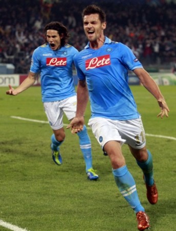 依赖于政府 依赖于政府